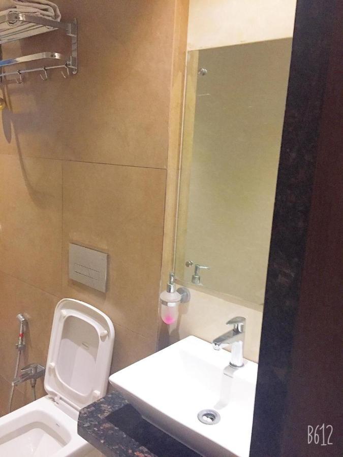 Hotel Royal Oak Navi Mumbai-Stz 1002 Bombay Esterno foto